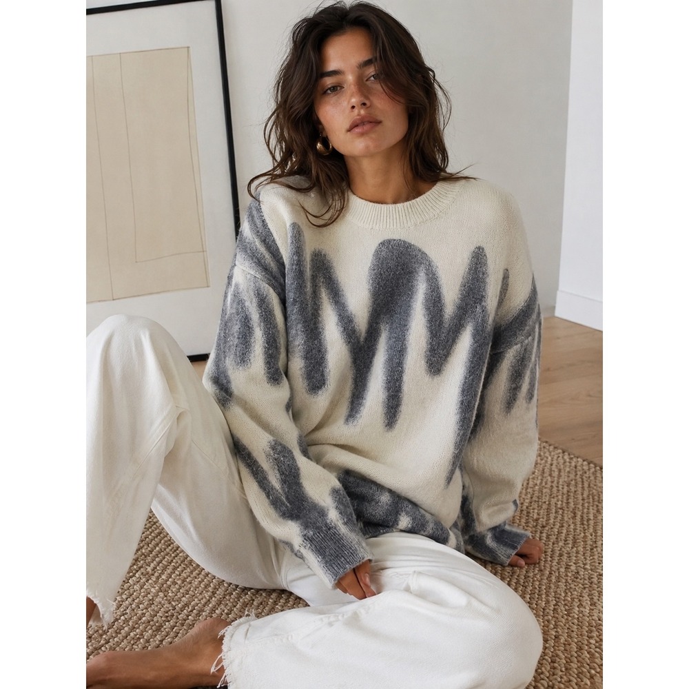 Le Lis Collection Oversized Abstract Drip Crewneck Sweater White Grey Small.